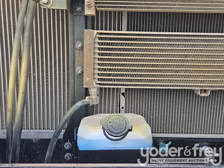 2017-caterpillar-336fl-image-49