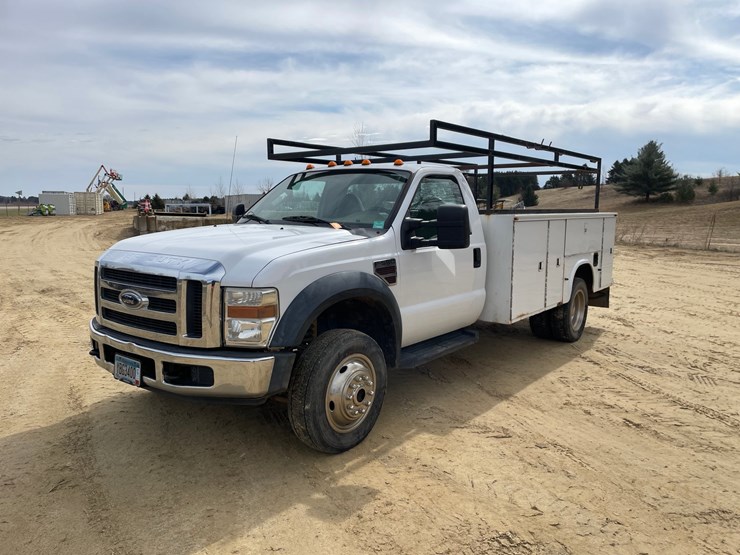 2008-ford-f550-image-1