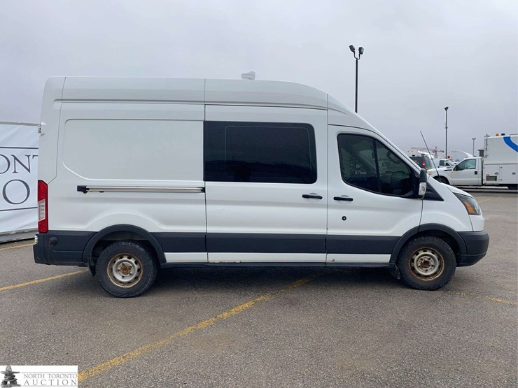 2016-ford-transit-image-4
