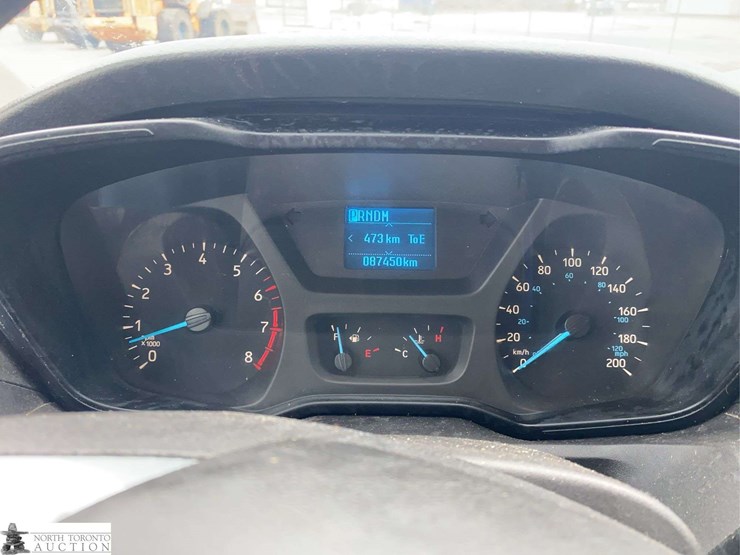 2015-ford-transit-image-12