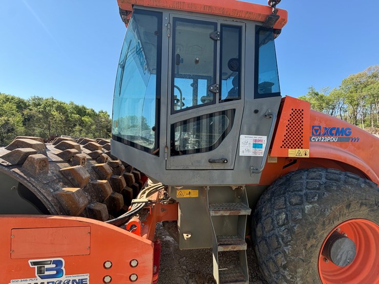 #31928-•-2020-xcmg-cv123pdu-vib-padfoot-compactor-image-4