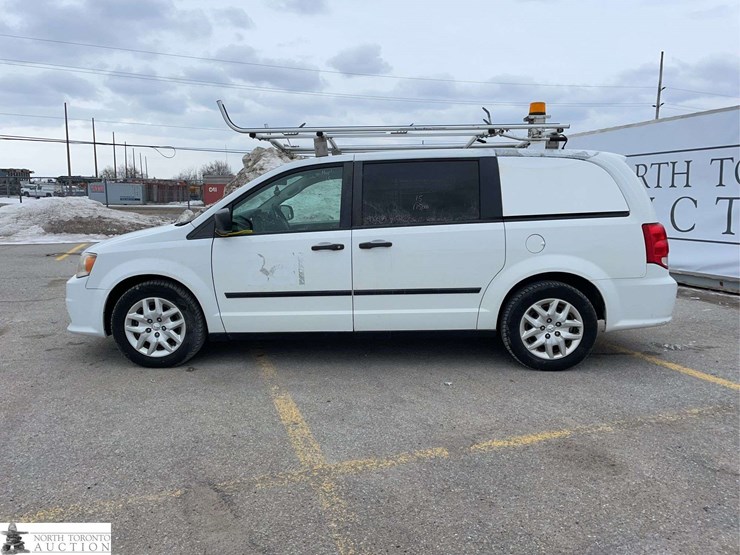 2015-ram-c/v-image-8