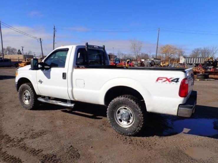 2016-ford-f350-xlt-image-7