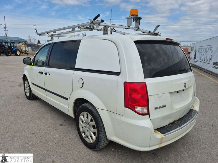 2015-ram-c/v-image-7