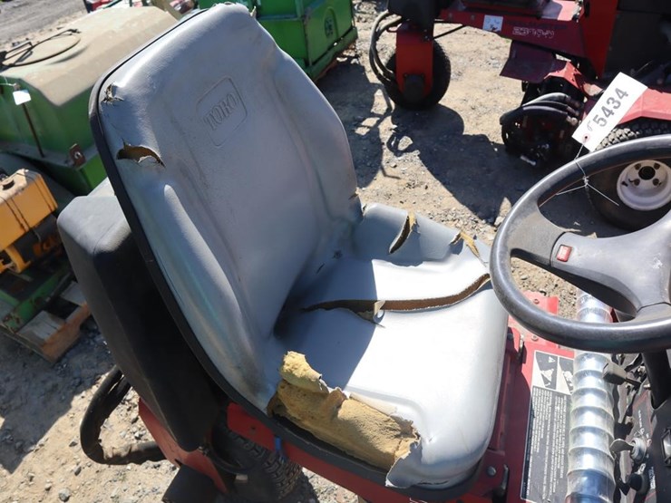 toro-reelmaster-2300d-image-16