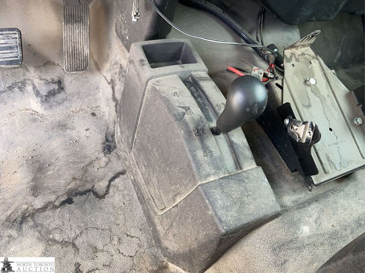 2012-chevrolet-silverado-1500-image-12