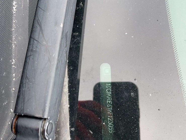 2019-chevrolet-silverado-2500hd-image-16