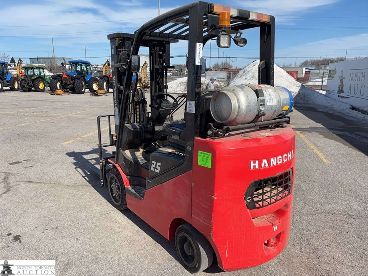 2023-hangcha-25-5000-lbs-forklift-image-7