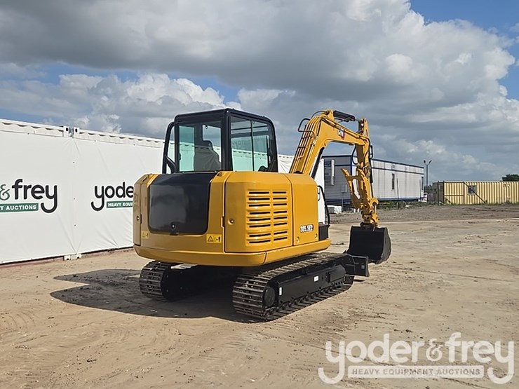 2018-caterpillar-305.5-image-5