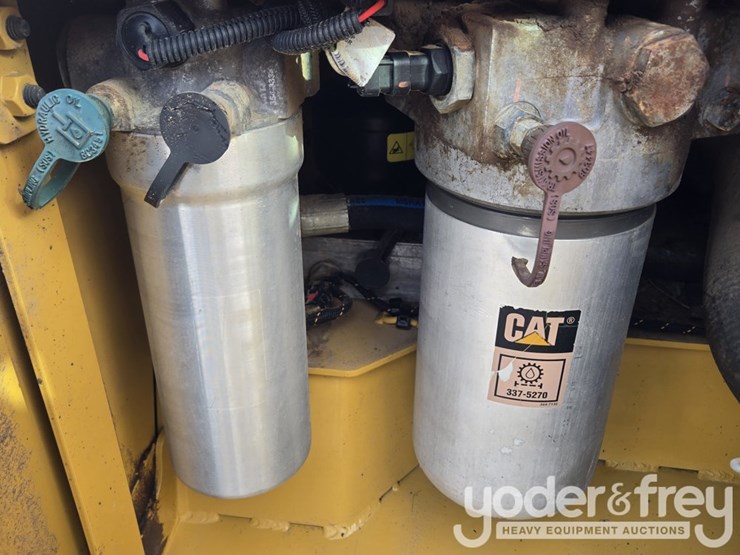 2019-caterpillar-d6-lgp-image-57