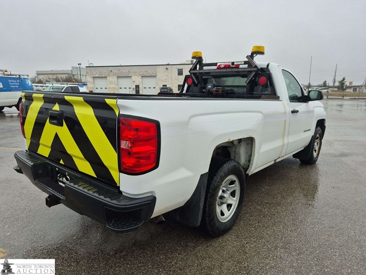 2018-chevrolet-silverado-1500-image-5