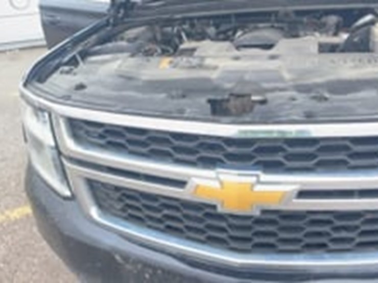 2017-chevrolet-tahoe-image-9