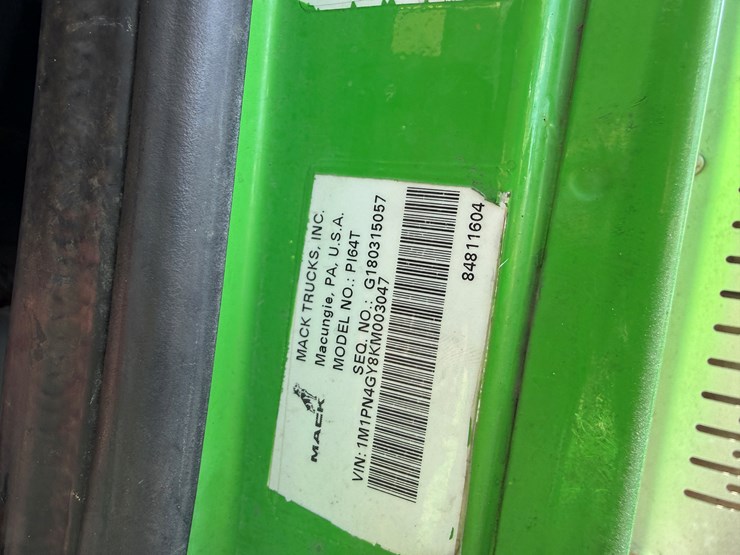 2019-mack-pinnacle-image-21