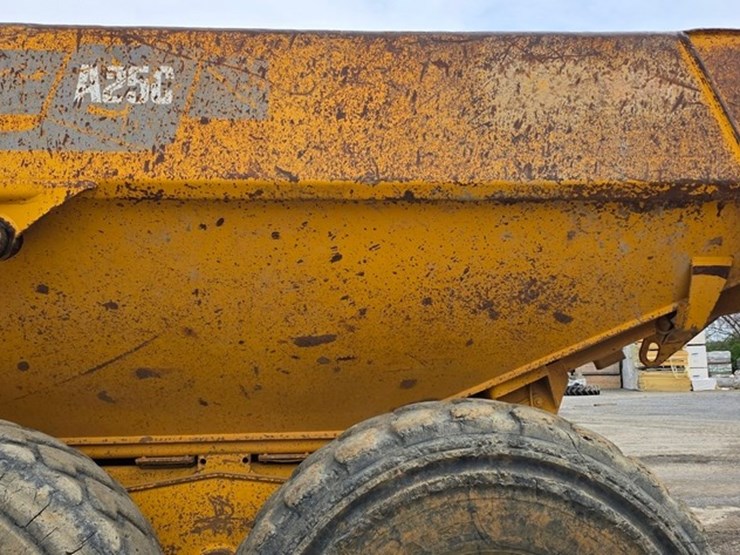 1999-volvo-a25c-image-21