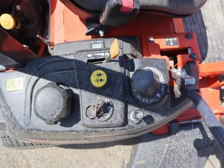 kubota-z231-zero-turn-mower-hours-showing:-35,-42in-cut-image-13
