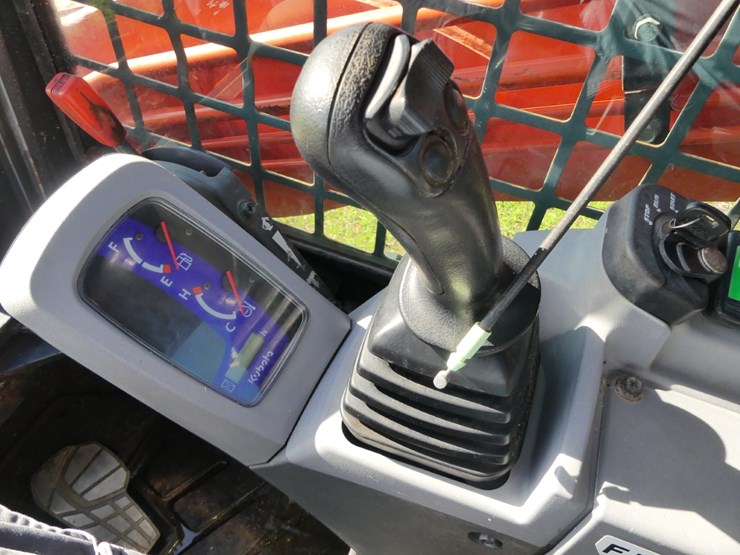 2017-kubota-svl75-2-image-13