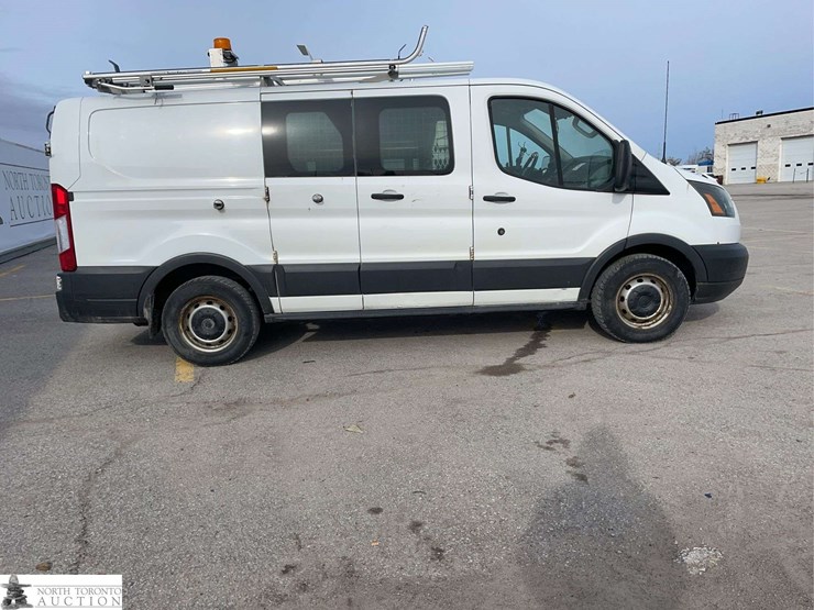 2015-ford-transit-image-4