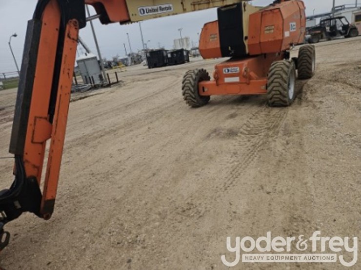 2017-jlg-800aj-image-6