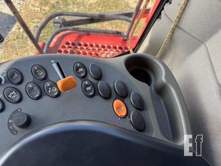 2008-case-ih-8010-image-29