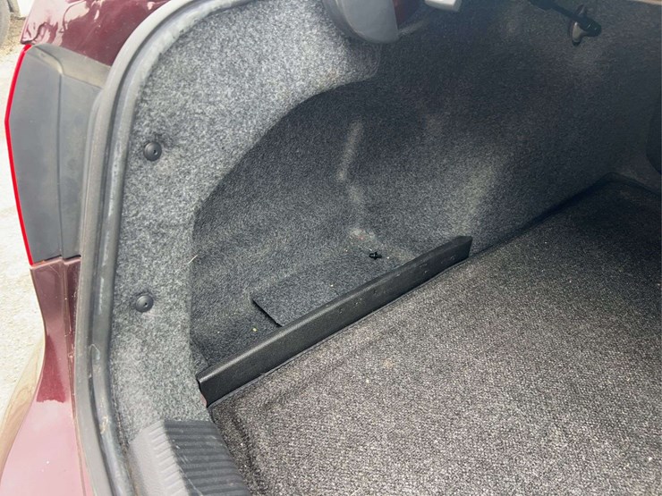 2014-volkswagen-passat-tdi-image-72