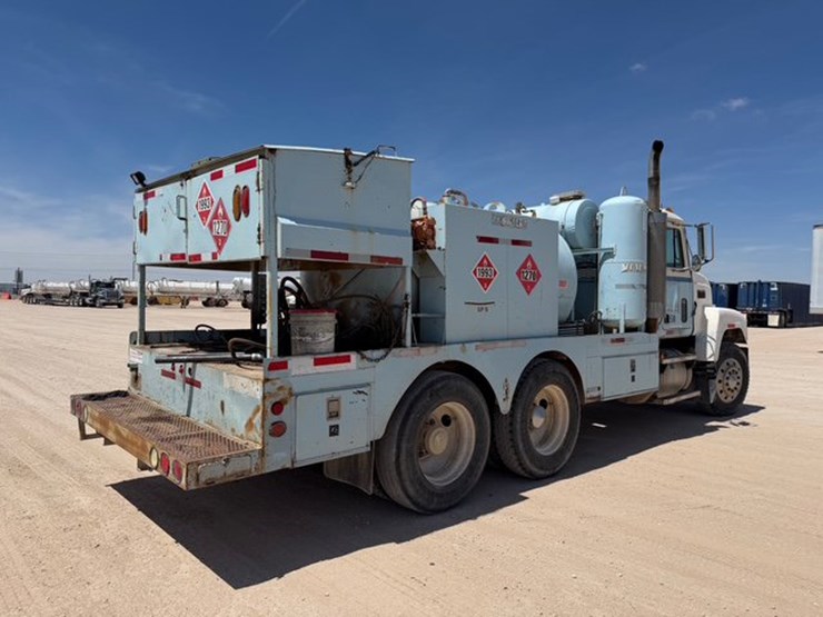 1994-mack-ch613-image-5