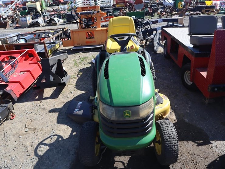 john-deere-120-image-3