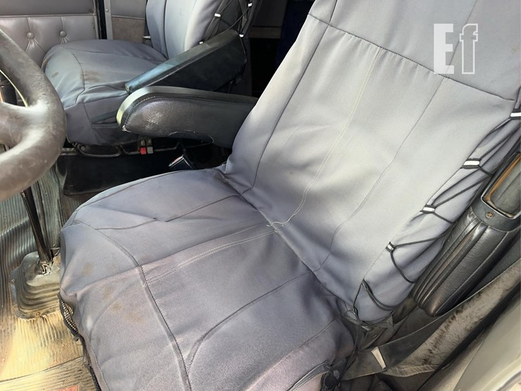 2005-kenworth-t800-image-56