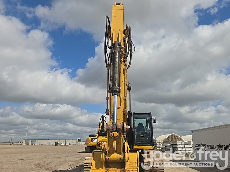 2019-caterpillar-336-image-25