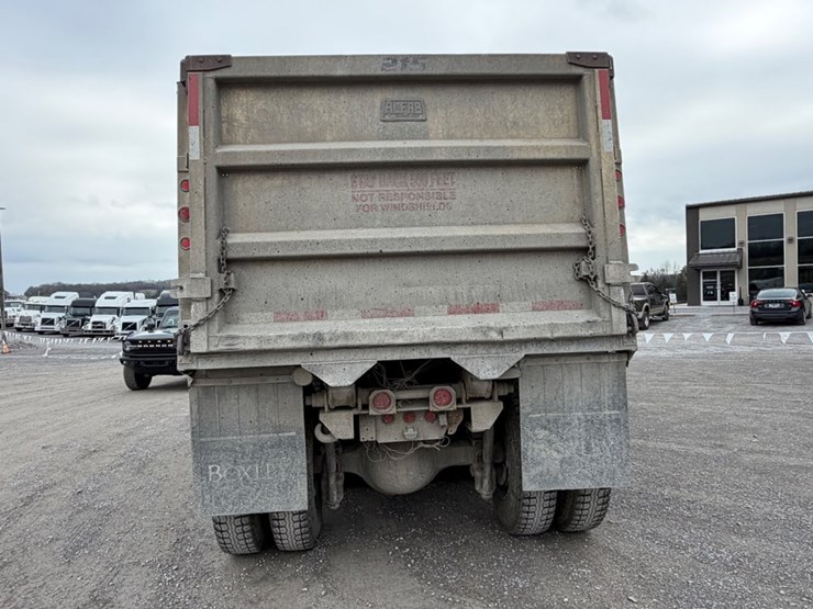 #31720-•-1999-volvo-tri-axle-dump-truck-image-5