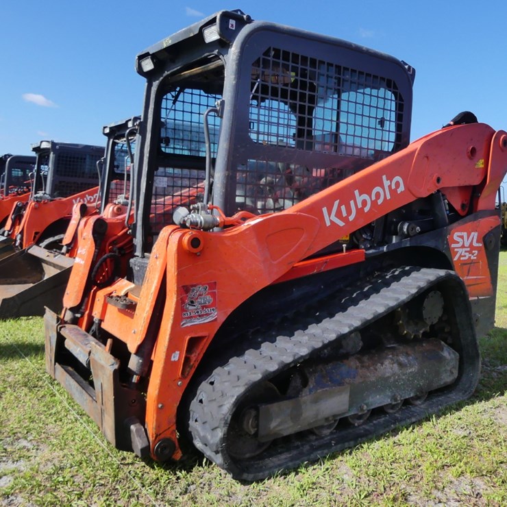 KUBOTA SVL75-2