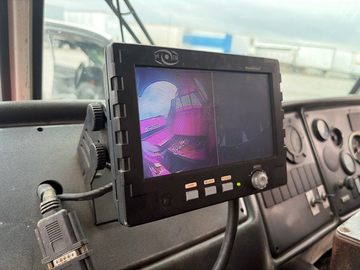 #31716-•-2009-crane-carrier-sanitation-truck-image-6