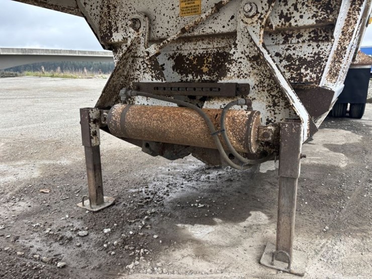 2000-construction-t/a-belly-dump-trailer-image-11