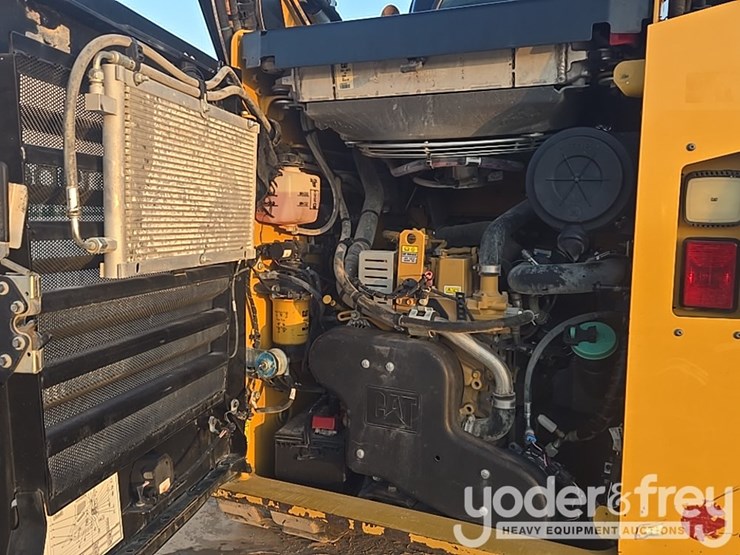 2022-caterpillar-289d3-image-47
