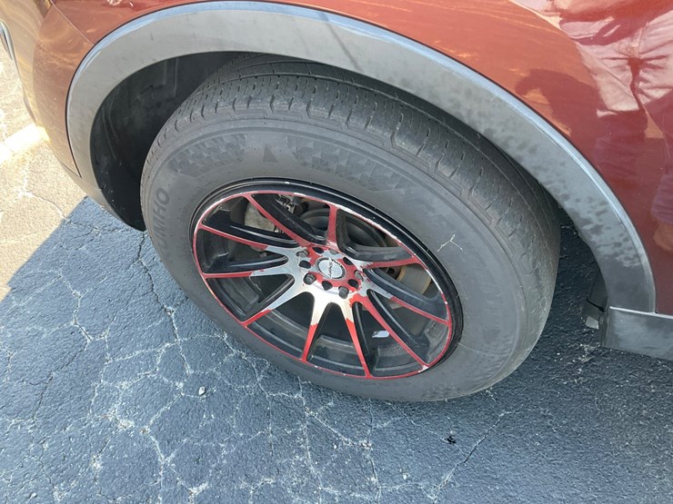 2016-ford-explorer-image-7