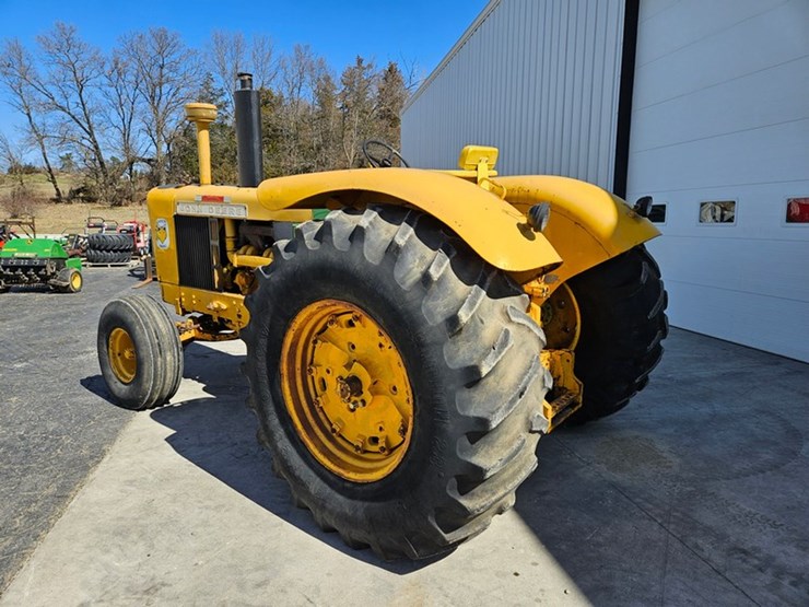 1967-john-deere-700-image-3