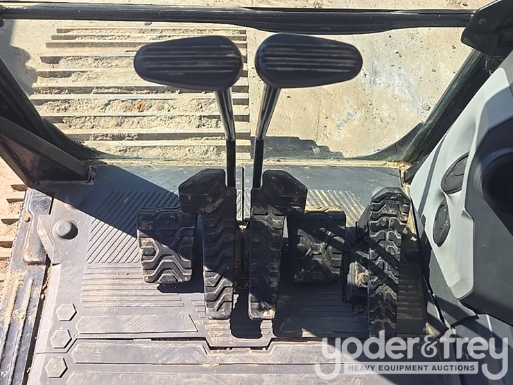 2019-caterpillar-336-image-93