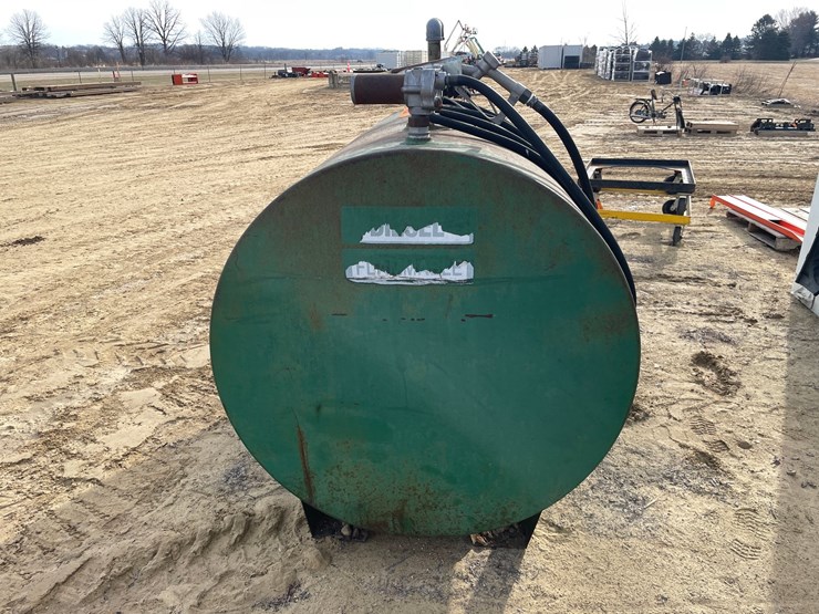 #3962-•-500-gallon-metal-fuel-tank-image-8