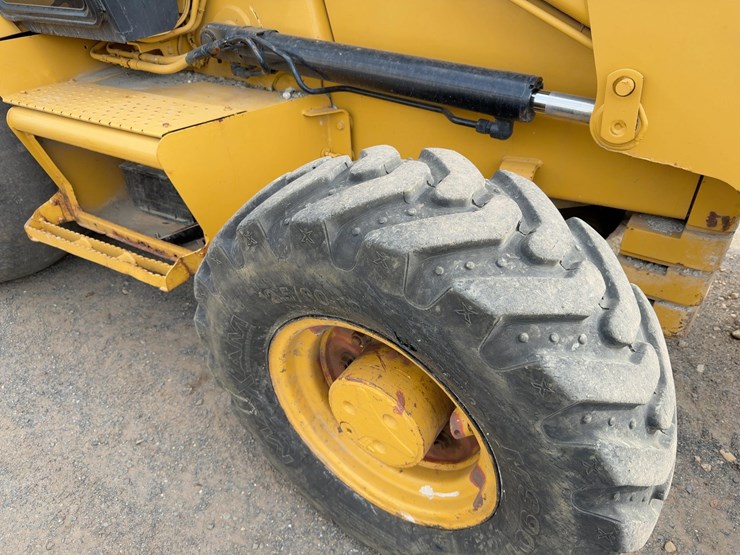 2000-caterpillar-416c-image-12