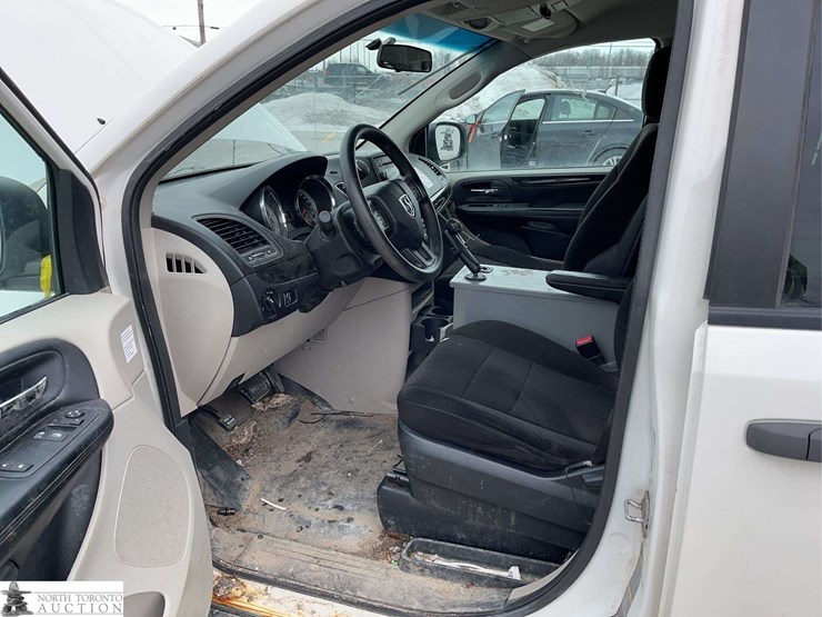 2012-ram-c/v-image-11