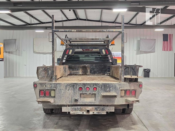 2014-chevrolet-silverado-3500hd-image-7