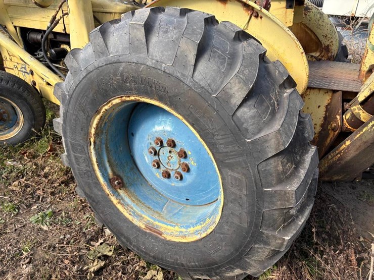 ford-tractor-image-12