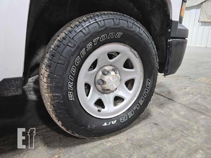 2015-chevrolet-silverado-1500-image-22