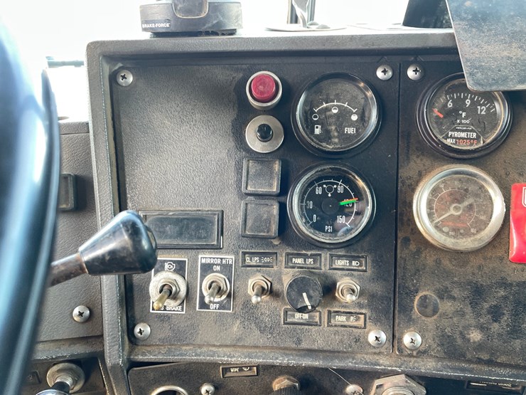 #401-•-1991-mack-rb688s-dump-truck-(has-mn-title)-image-58