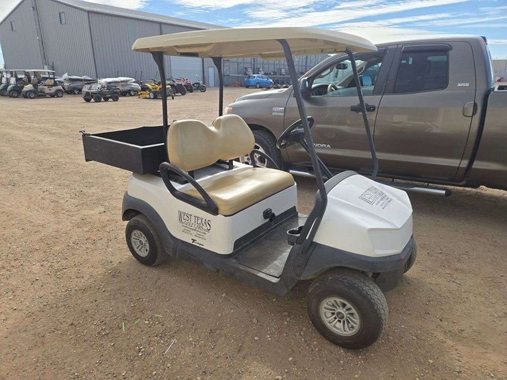 2007-club-car-golf-cart-image-2