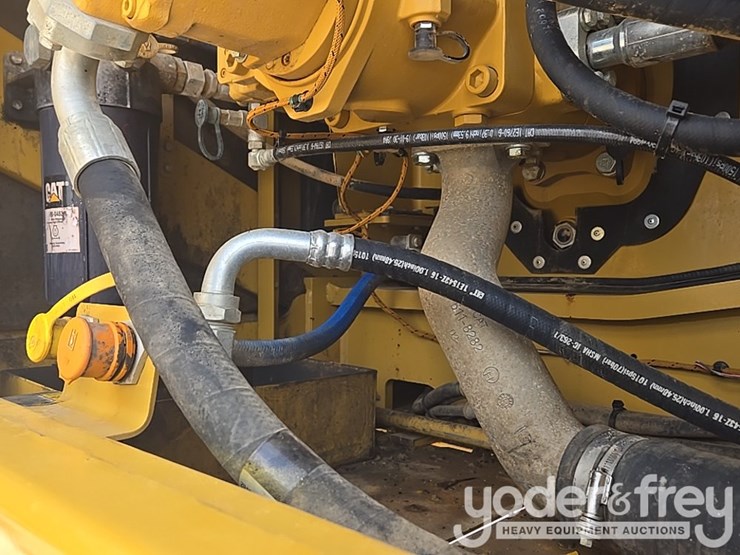 2019-caterpillar-336-image-56