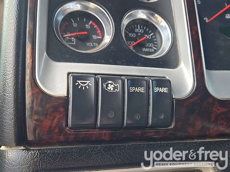 2014-kenworth-t800-image-150