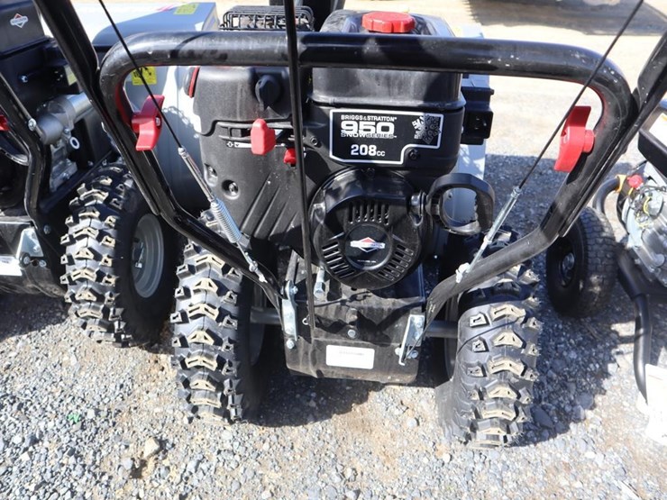 murry-snowblower-image-2