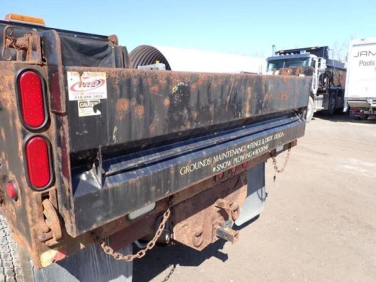 2003-ford-f550-xl-image-36