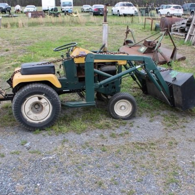 #808 ALLIS CHALMERS B110 WITH LOADER BUCKET 3 SP R 219C