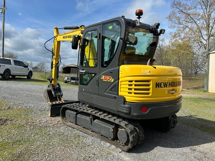 2024-new-holland-e57c-image-3